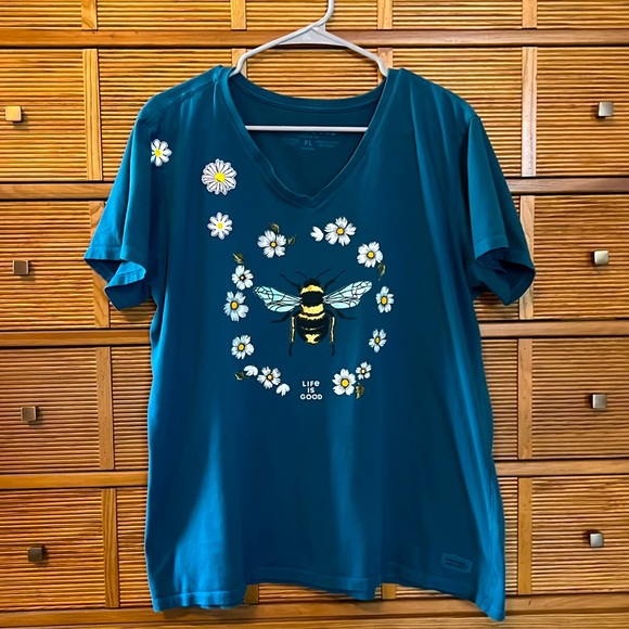 LIFE IS GOOD LET BEES LIVE V-NECK SS TEE - Picture 2 of 3